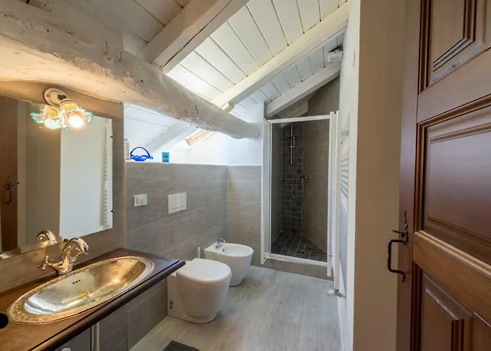 Quart De Lune Bed & Breakfast Pollein